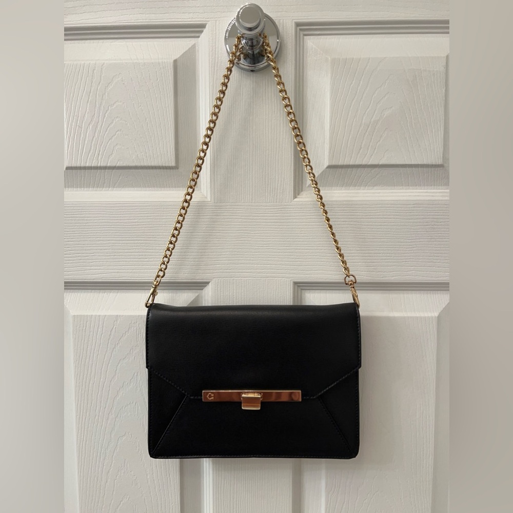 C Wonder Clutch with Chain